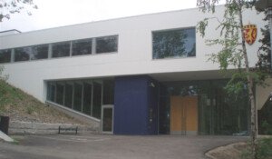 Riksarkivbygningen inngangsparti